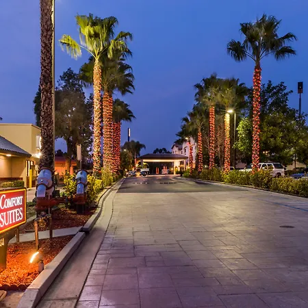 Citrus Suites Redlands Loma Linda Hotel-3